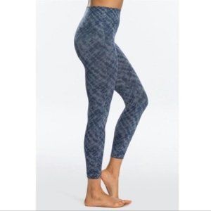 Spanx Look At Me Now Cropped Seamless Shaping Leggings XS